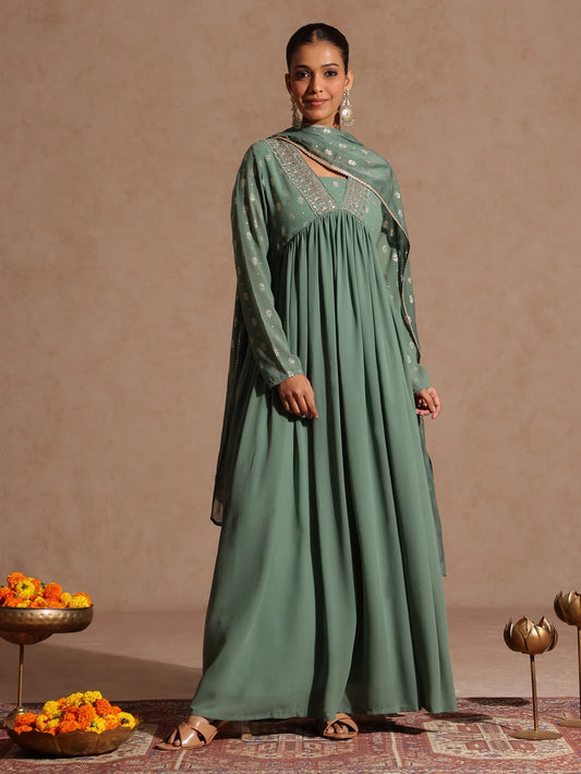 Cyenora Women's Sage Green Georgette Embellished Foil Printed Gathered Kurta With Dupatta Set
